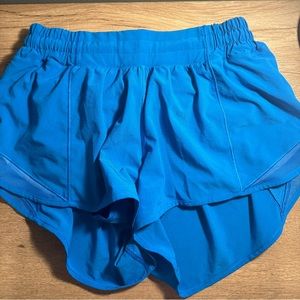 Lululemon hottie hots POOLSIDE BLUE size 6 (2.5 inch)